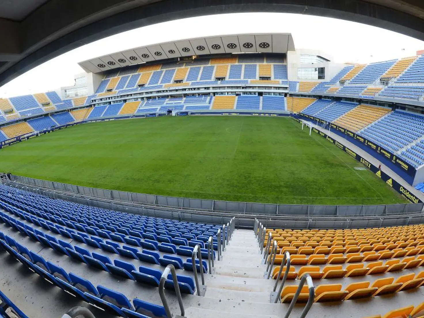 Sân vận động Estadio Nuevo Mirandilla - Ngôi nhà của Câu lạc bộ Bóng đá Cádiz