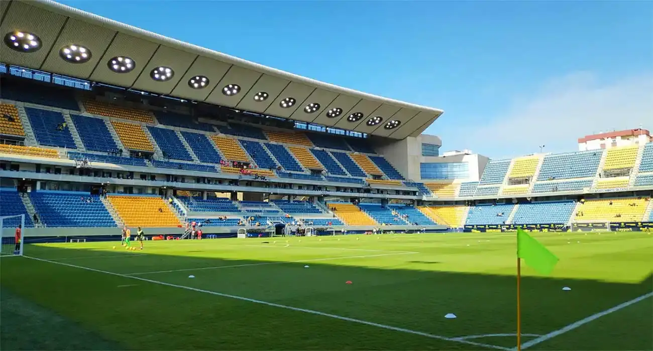 Sân vận động Estadio Nuevo Mirandilla - Ngôi nhà của Câu lạc bộ Bóng đá Cádiz