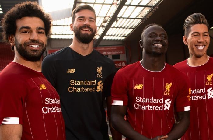 "Áo đấu Liverpool mùa 2020-2021." width=