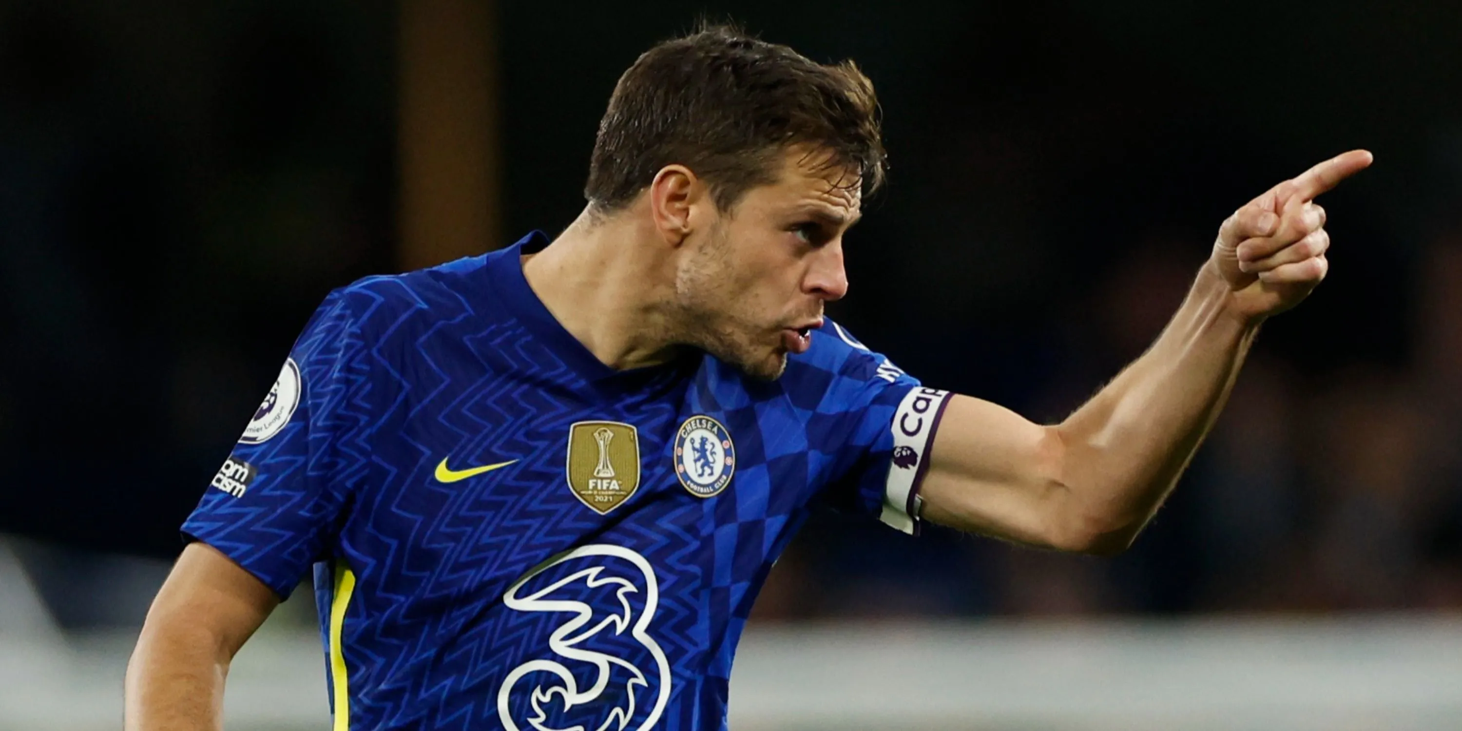 Hậu vệ đội trưởng Cesar Azpilicueta của Chelsea thể hiện sự thất vọng