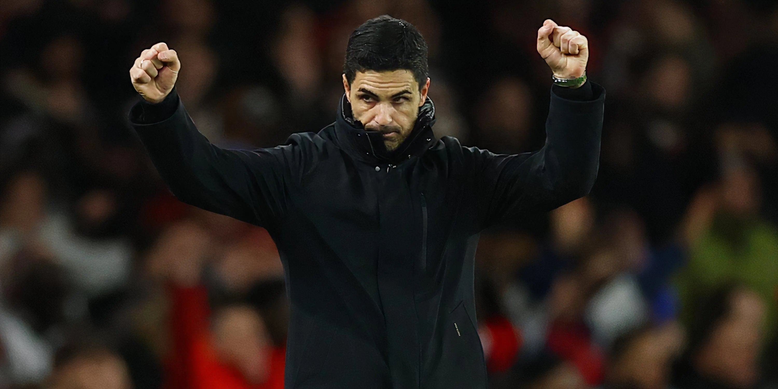 HLV Mikel Arteta ăn mừng - biểu tượng cho tham vọng chuyển nhượng của Arsenal