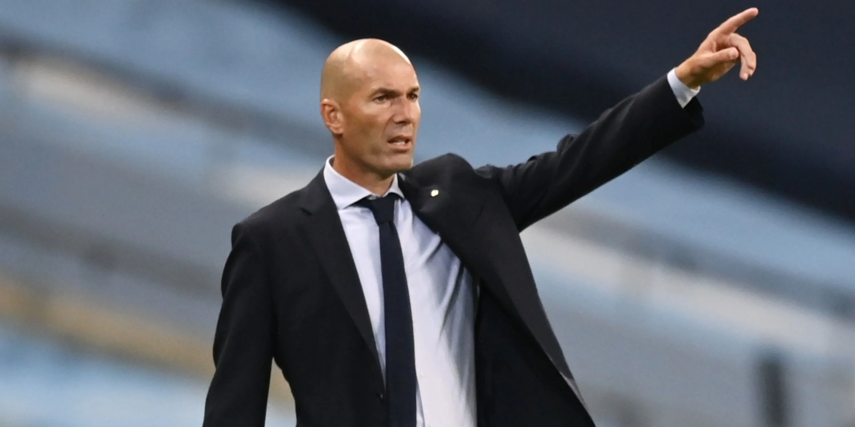 HLV Zinedine Zidane của Real Madrid, người phản đối thực hiện hàng rào danh dự cho Barcelona