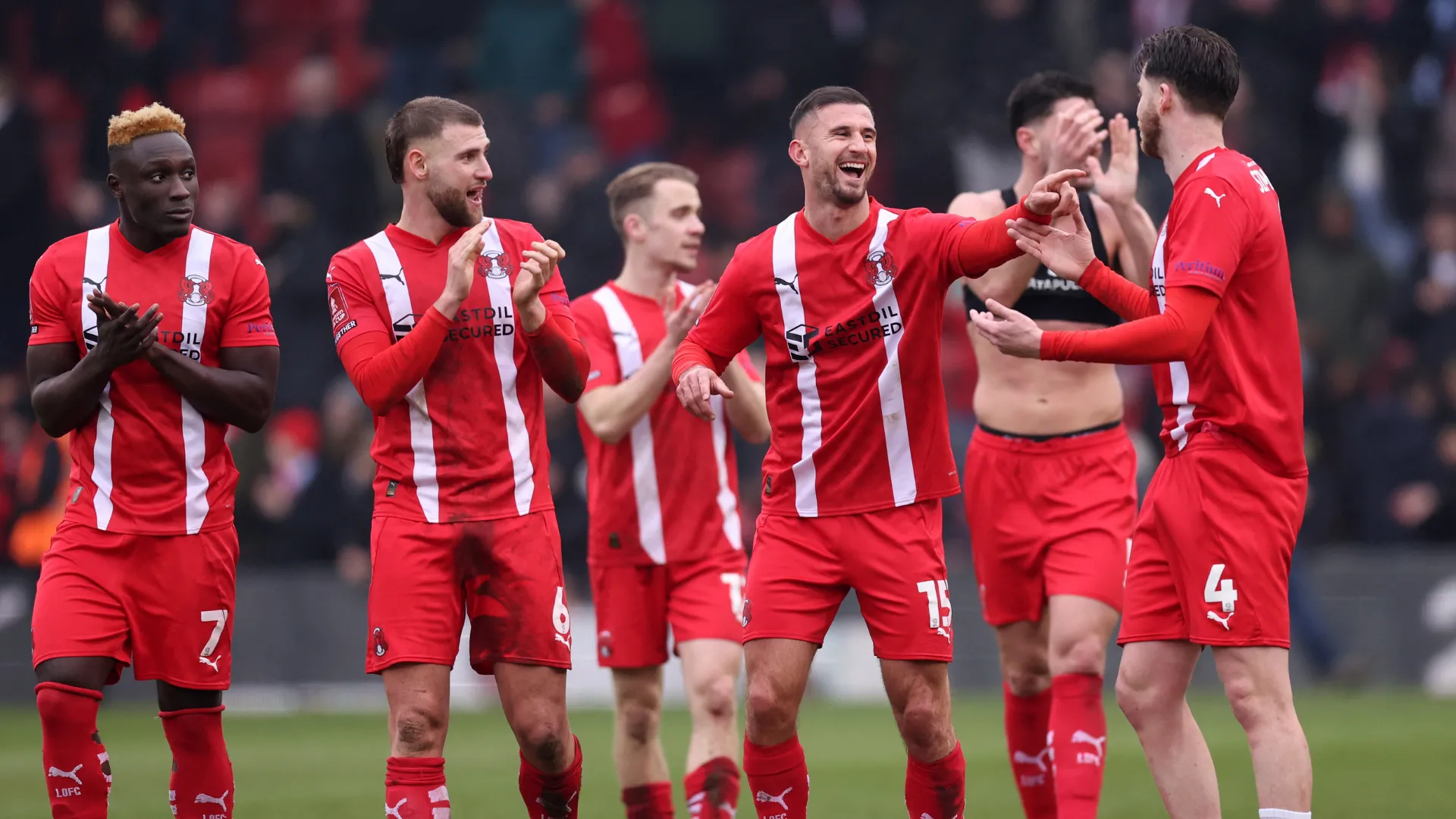 Logo câu lạc bộ Leyton Orient của bóng đá Anh