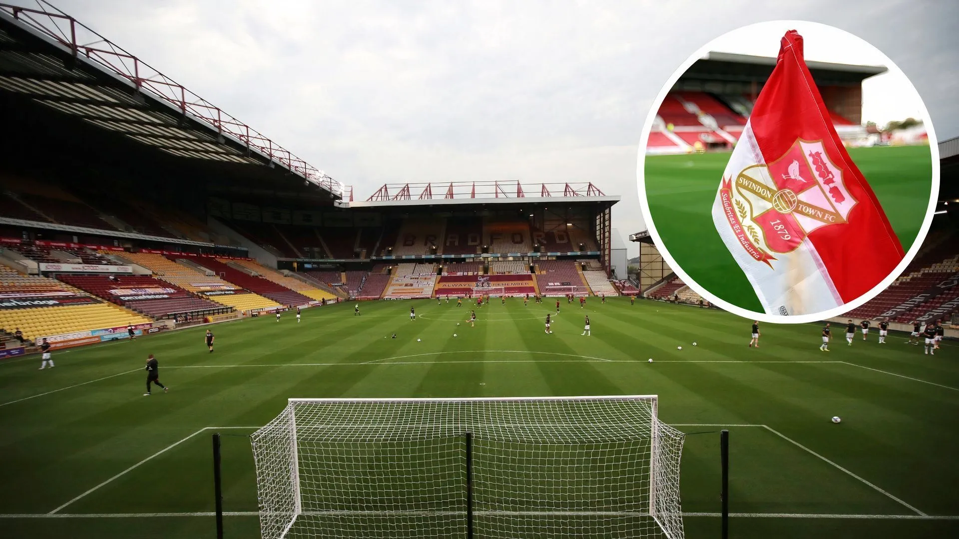 Pha tranh chấp bóng giữa cầu thủ Bradford City và Swindon Town tại League Two