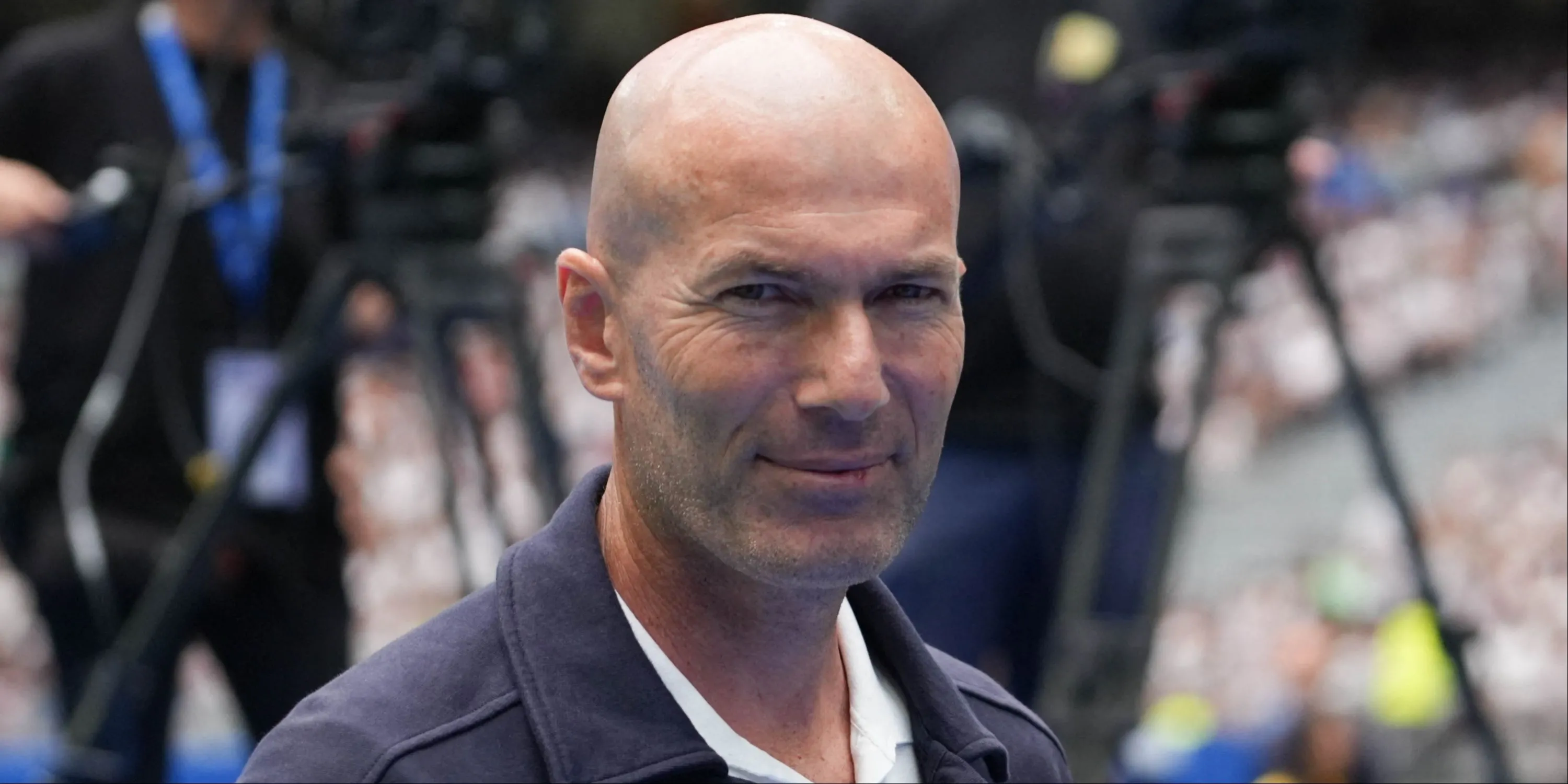 Zinedine Zidane, cựu HLV Real Madrid, phong thái trầm tư