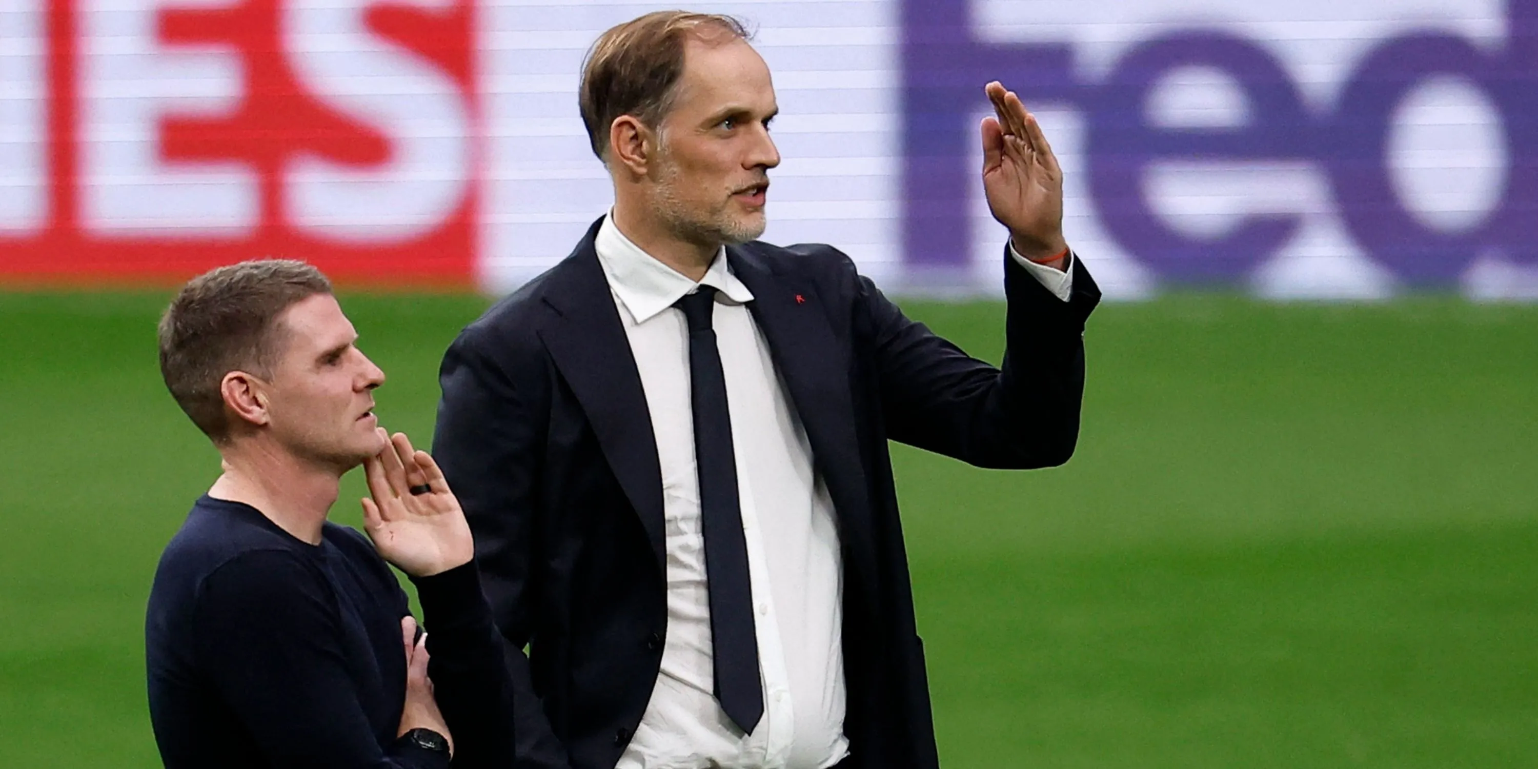 Thomas Tuchel, HLV đội tuyển Anh, đứng trên sân
