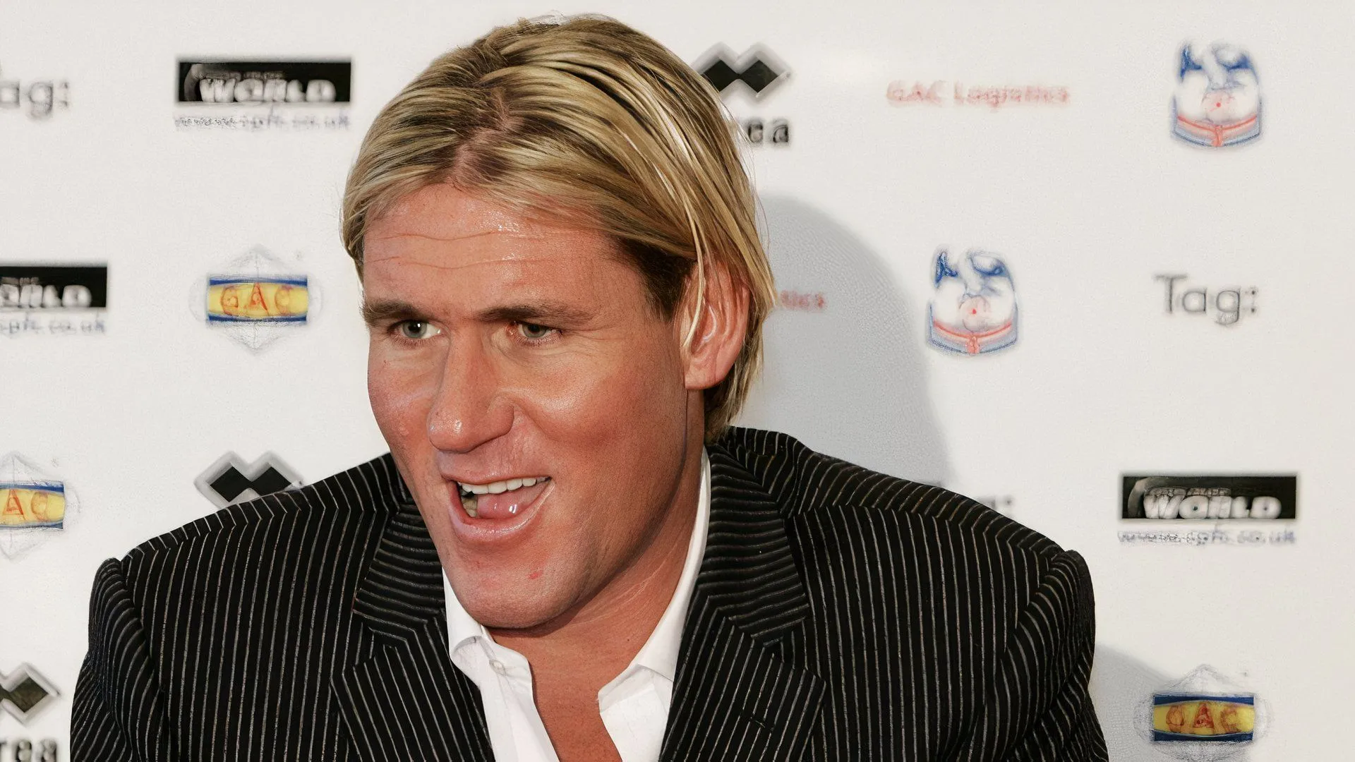 Bình luận viên Simon Jordan đưa ra nhận định về vụ HLV Marti Cifuentes