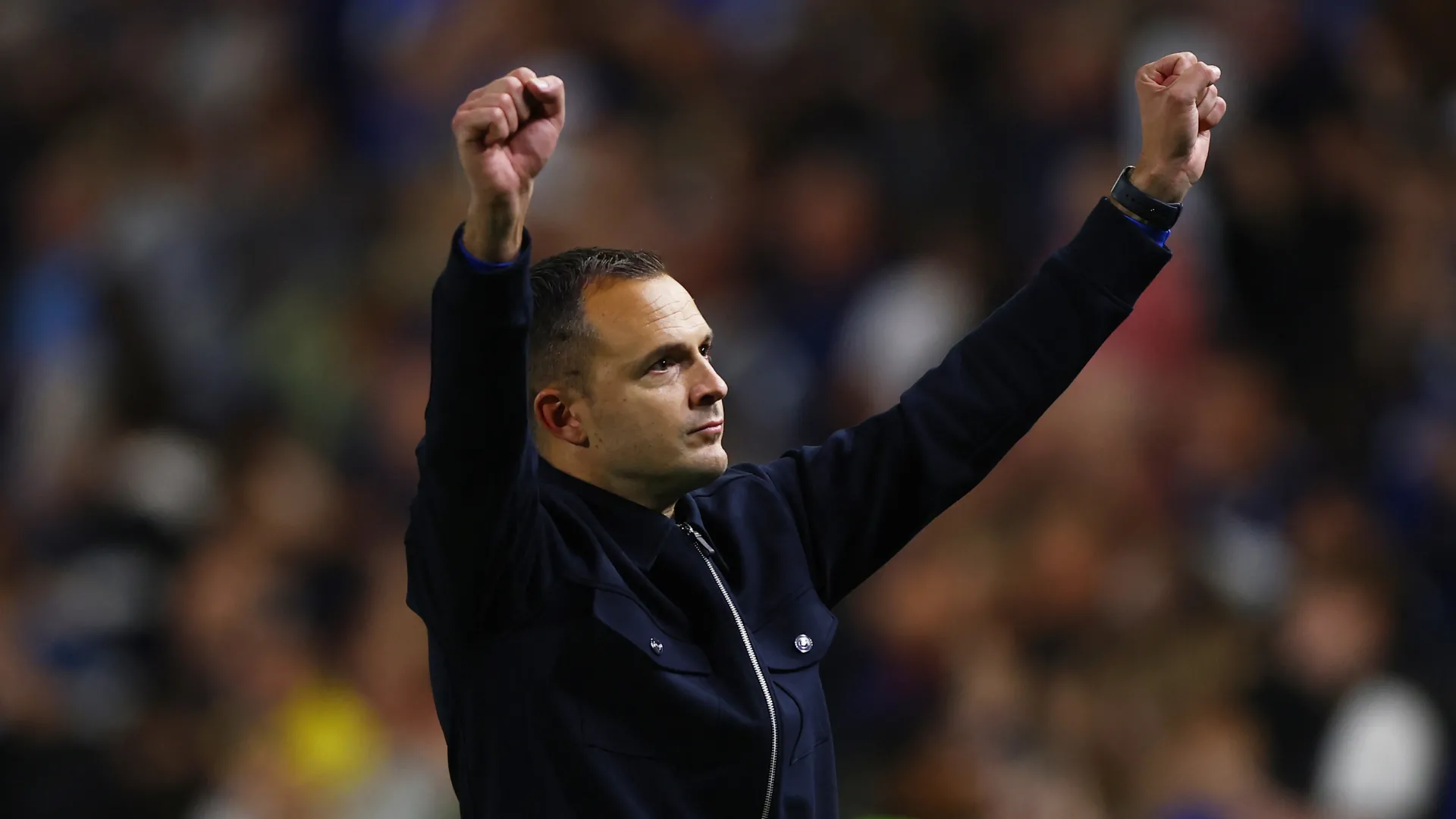 HLV Chris Davies của Birmingham City dẫn dắt đội bóng trong kỳ chuyển nhượng đầy tham vọng