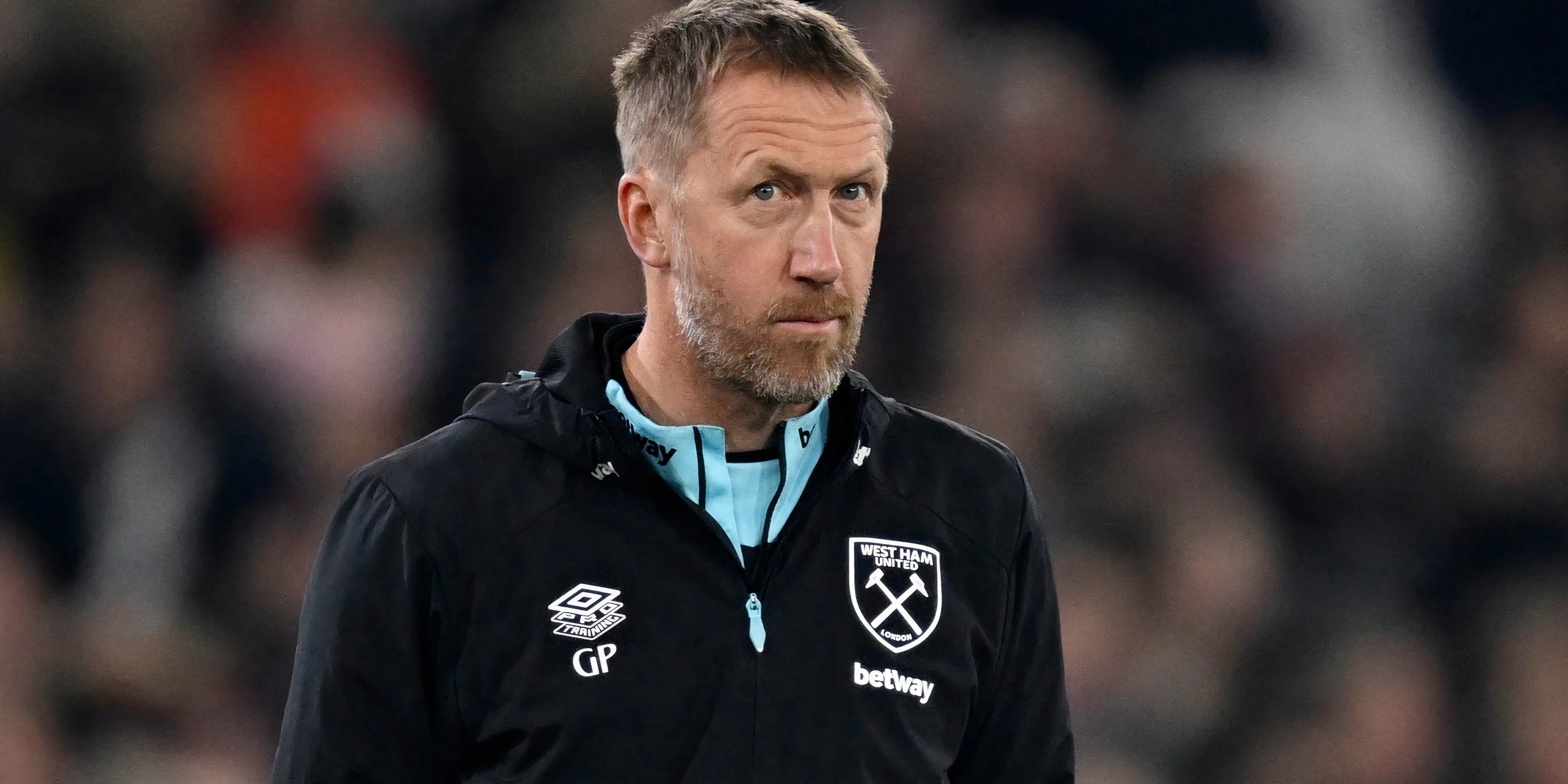 HLV Graham Potter của West Ham tìm cách tăng cường hàng thủ với Harwood-Bellis