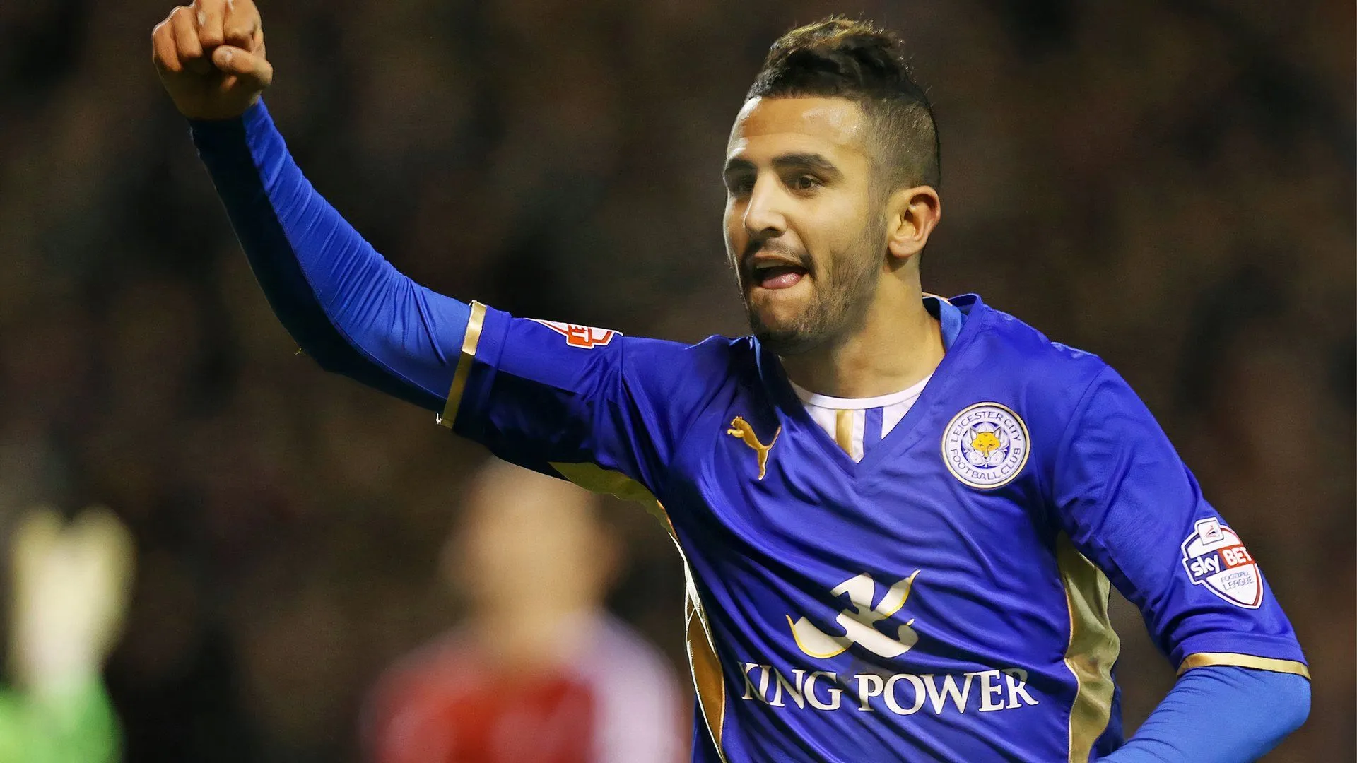 Riyad Mahrez trong màu áo Leicester City, trước khi vươn tầm ngôi sao Premier League