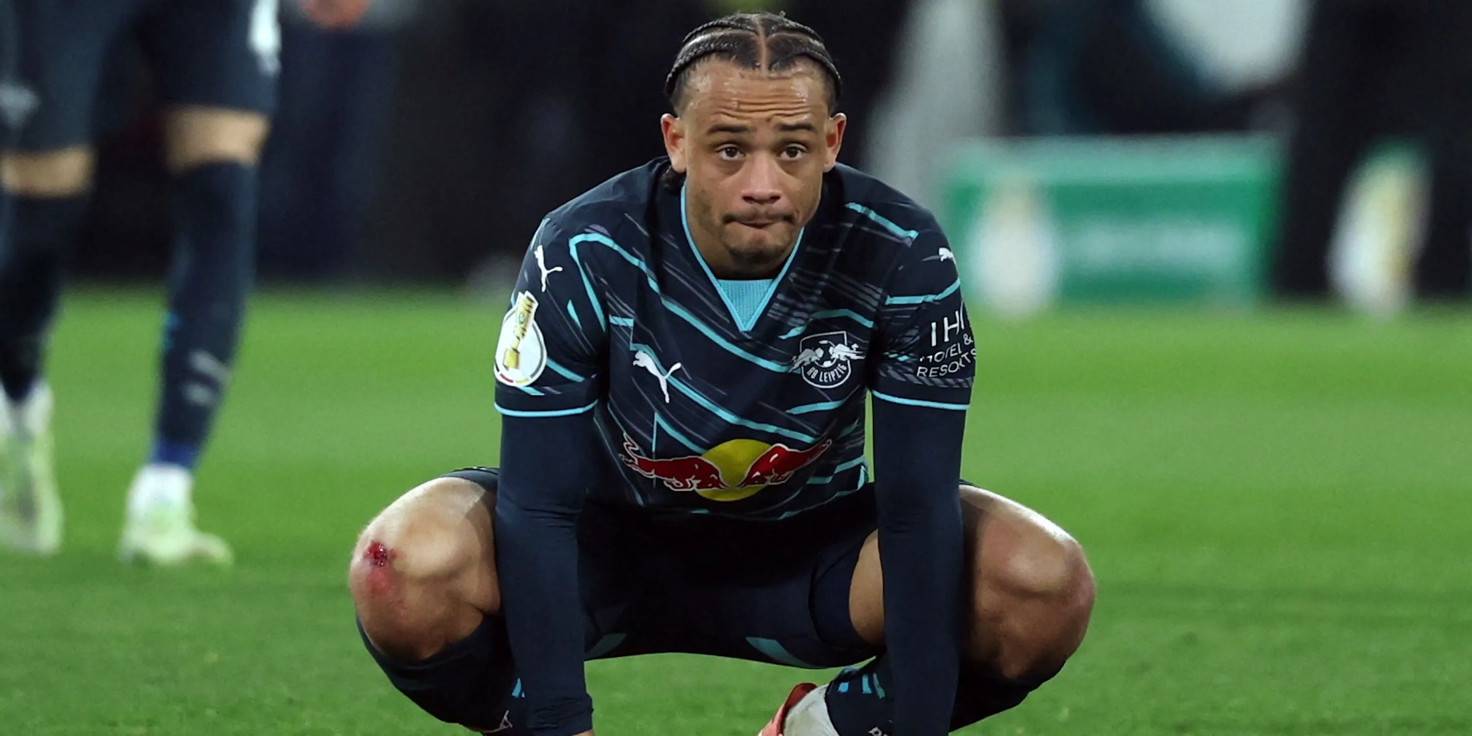 Xavi Simons của RB Leipzig thể hiện sự thất vọng sau một trận đấu căng thẳng, cầu thủ mục tiêu của Chelsea.