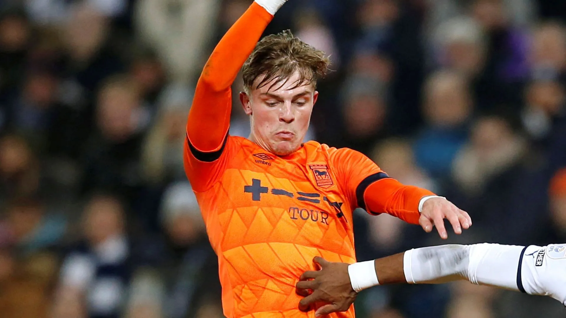 Brandon Williams trong màu áo Ipswich Town, đội bóng cuối cùng anh thi đấu chính thức trước khi sự nghiệp chững lại