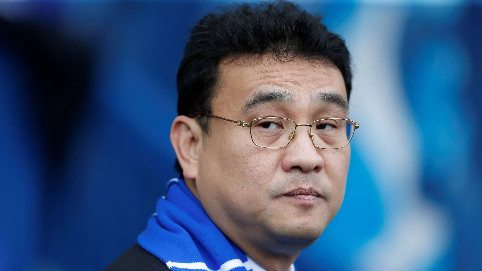 Ông chủ Dejphon Chansiri của Sheffield Wednesday đối mặt làn sóng phản đối