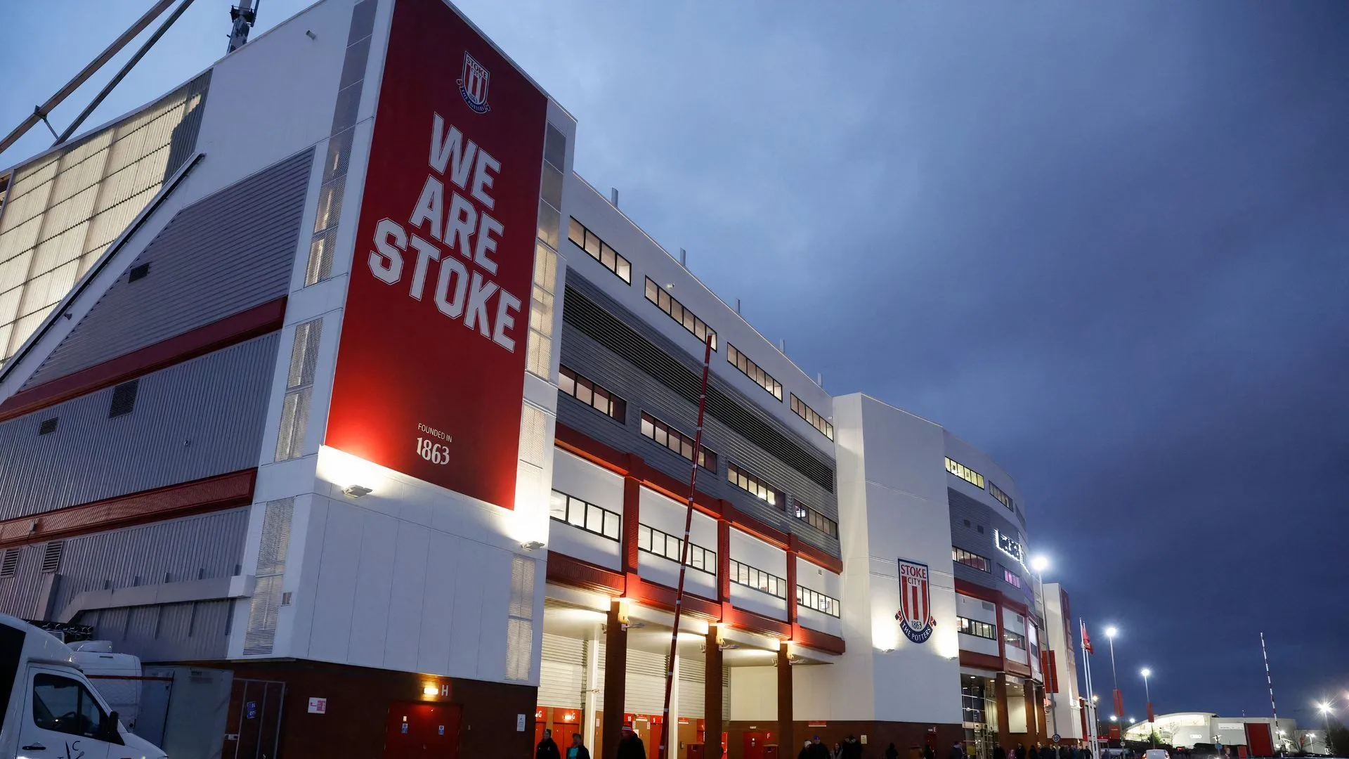 Sân Bet365 của Stoke City, biểu tượng của lối đá trực diện, từng bị gắn mác 'xấu xí' dưới thời Tony Pulis.