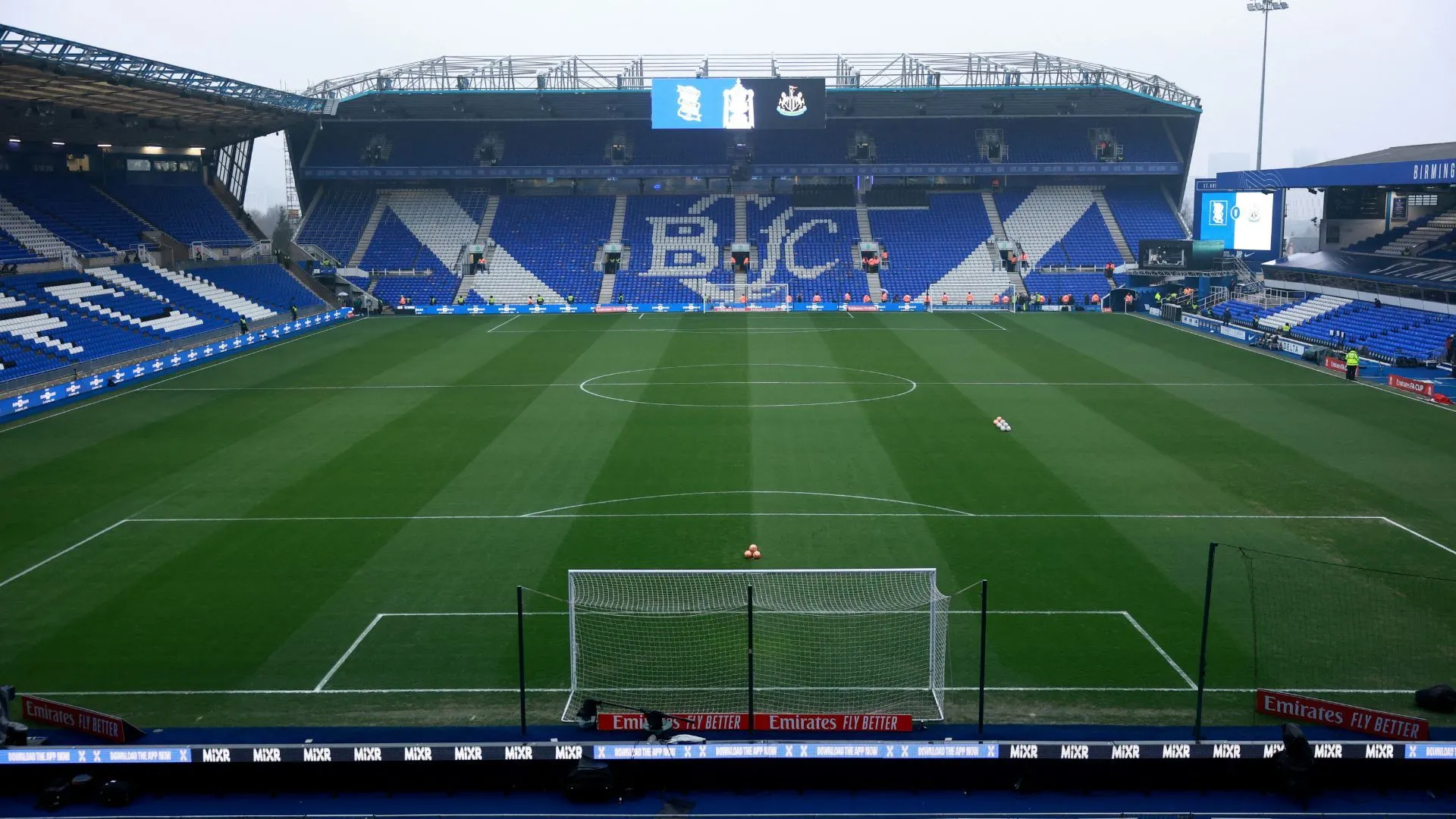 Sân St Andrew của Birmingham City, nơi những tham vọng lớn và sự kình địch nảy lửa cùng tồn tại.
