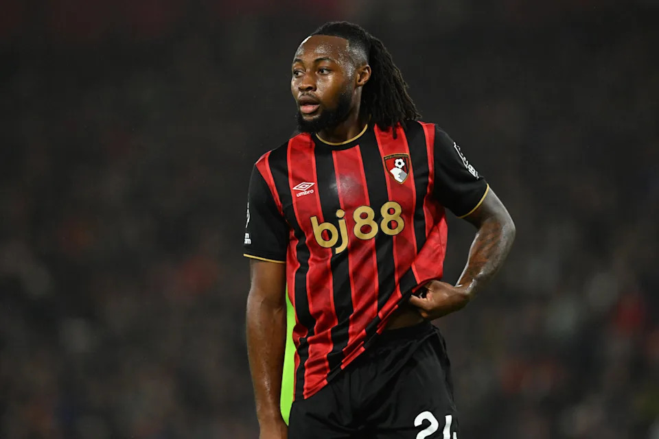 Bournemouth Kiên Cường Ngăn Chặn Bước Tiến Của Spurs và Man Utd