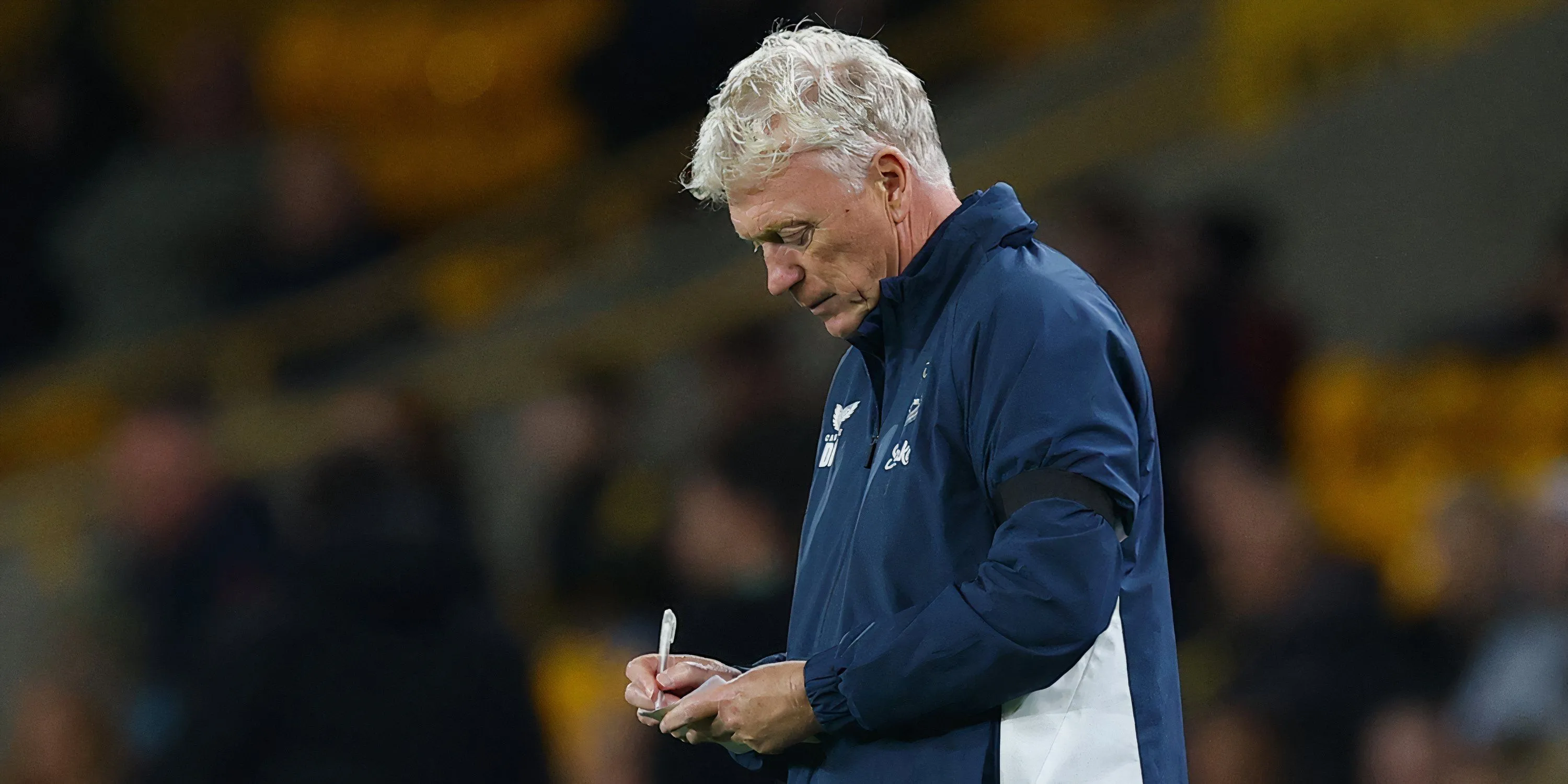 David Moyes dẫn dắt Everton trên sân nhà, hình ảnh trước trận đấu