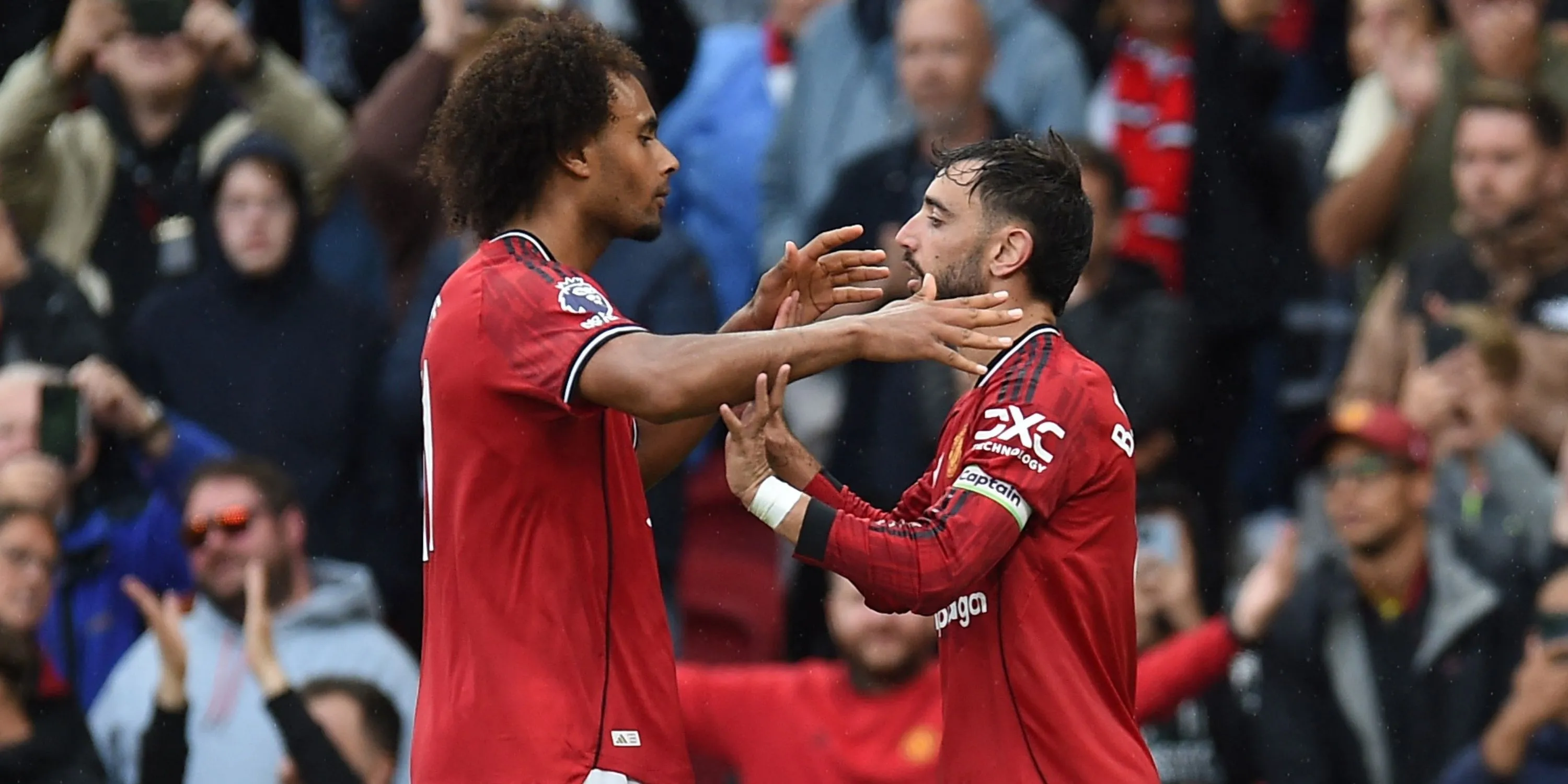 Joshua Zirkzee trong màu áo Man Utd, tiền đạo đang thích nghi tại Premier League
