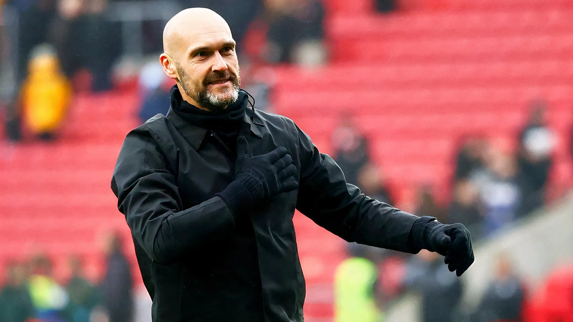 Luke Williams trong cương vị HLV Swansea City, ứng viên cho ghế nóng Peterborough United