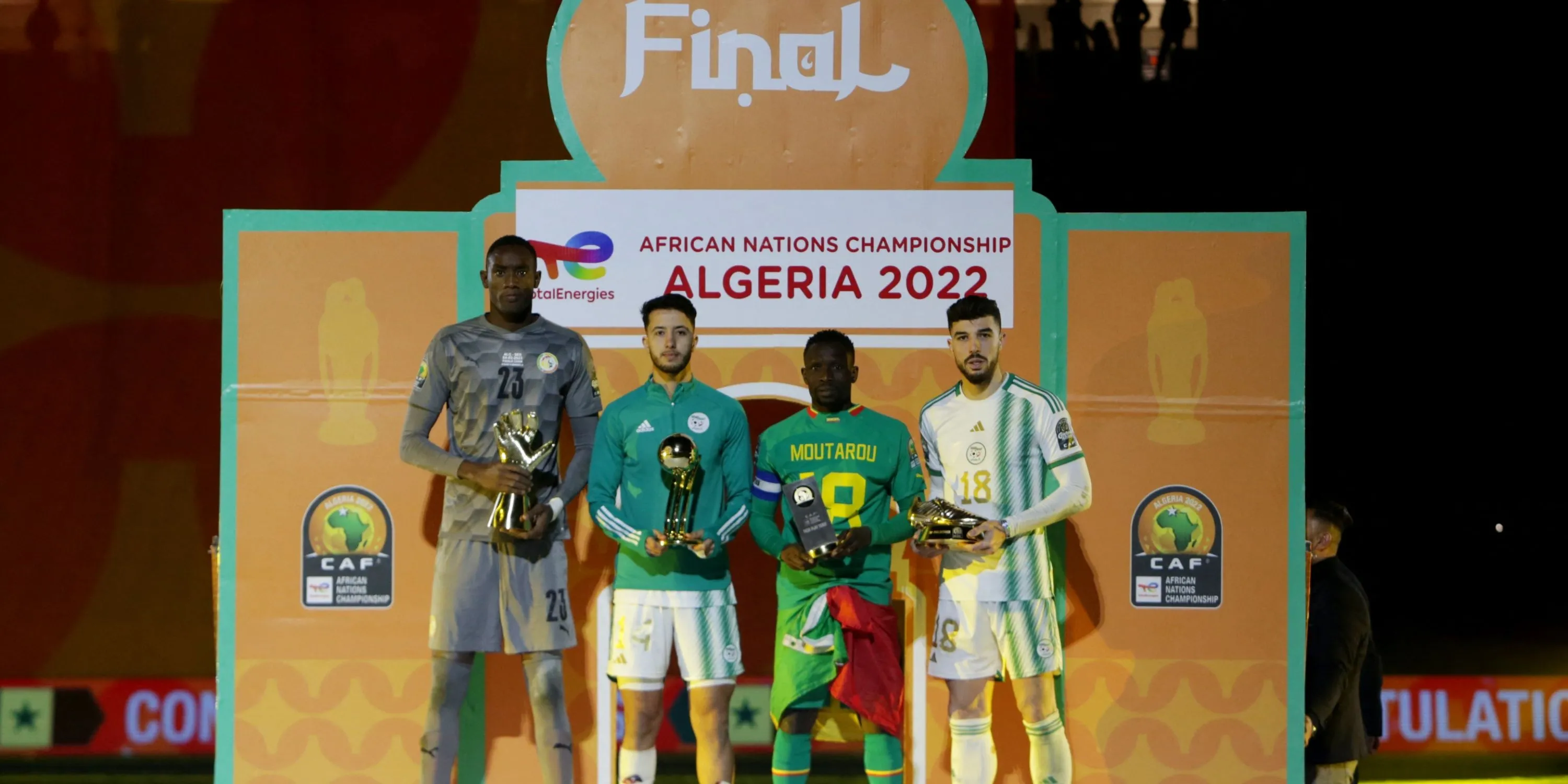 Pape Sy — thủ môn Senegal cao 2,06m khoác áo FC Metz