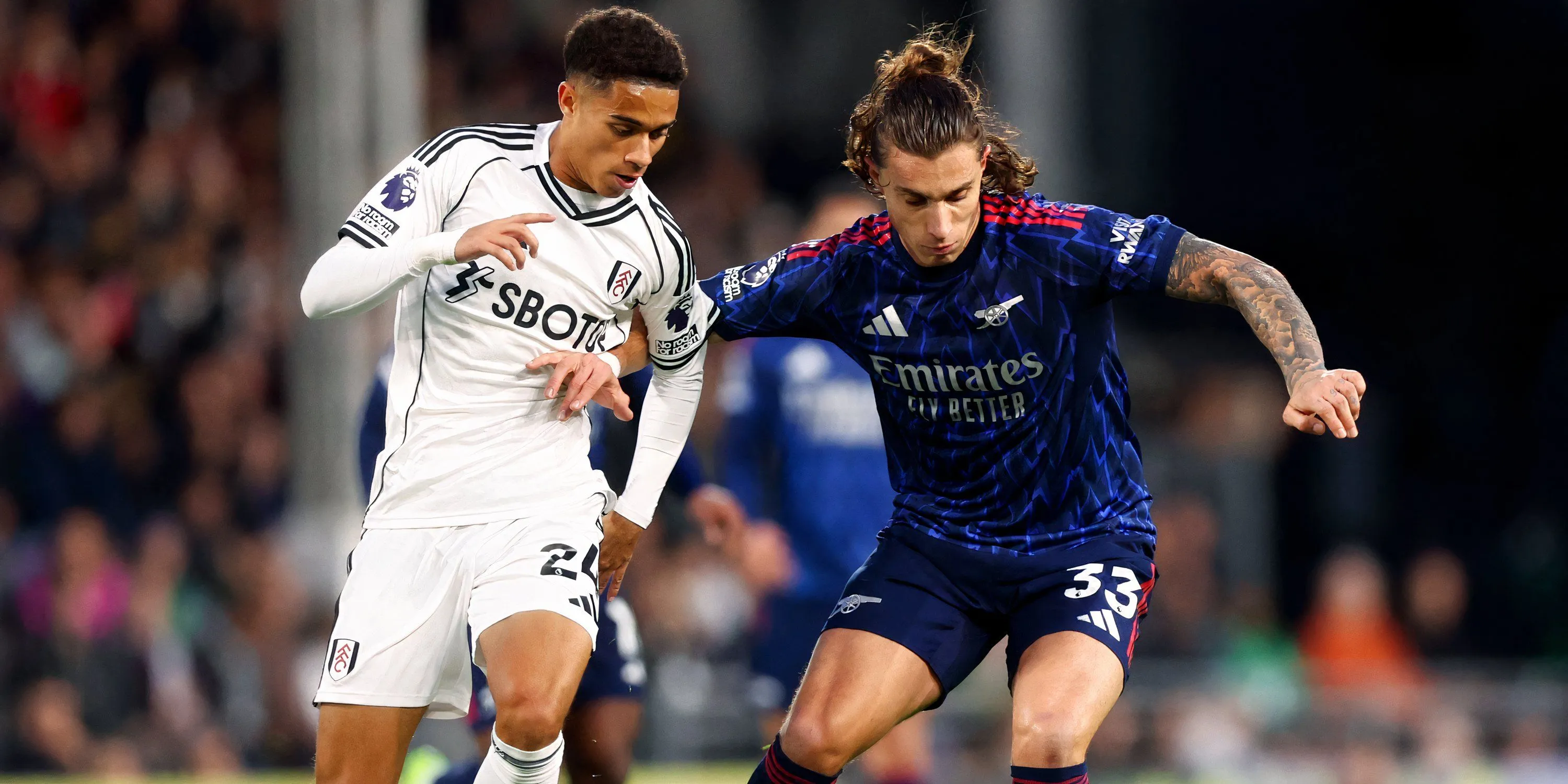 Riccardo Calafiori bứt tốc bên cánh trái cho Arsenal