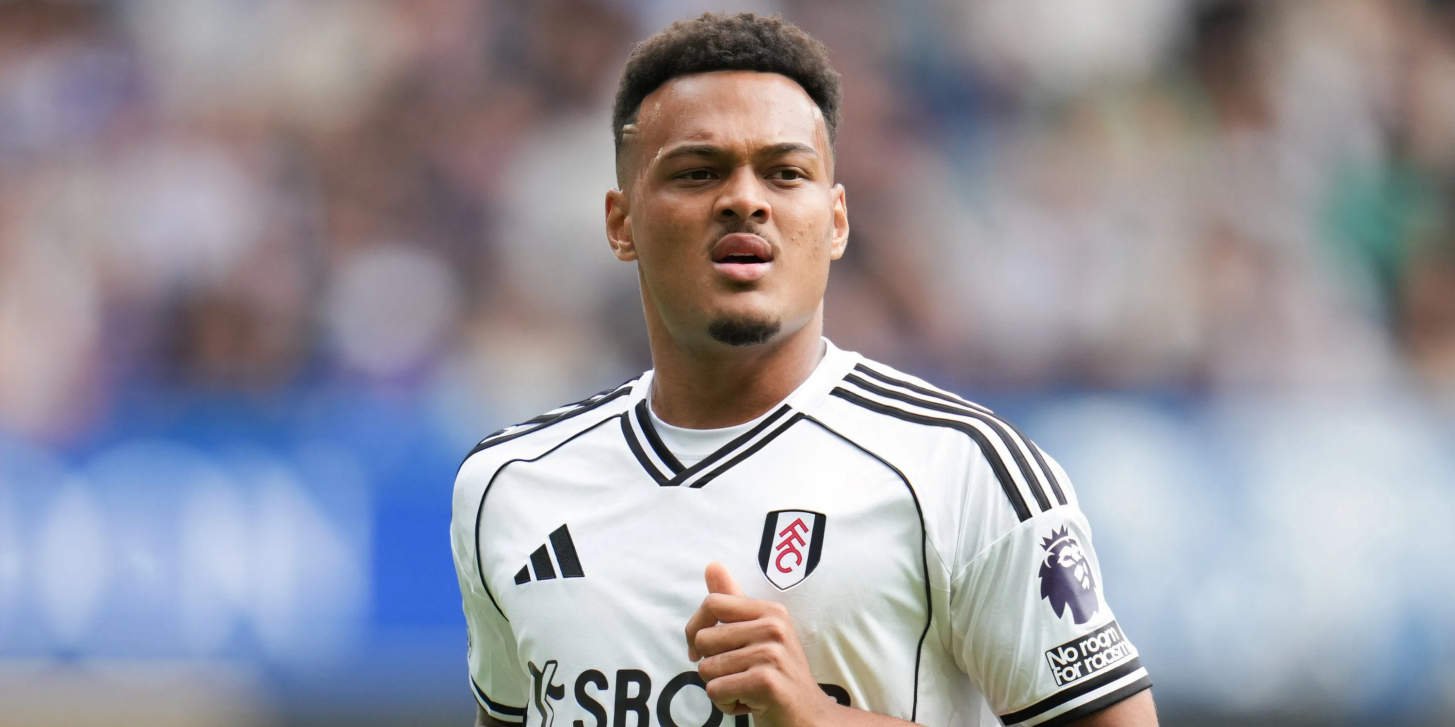 Rodrigo Muniz trong màu áo Fulham — chấn thương cơ ảnh hưởng tới đội hình Silva