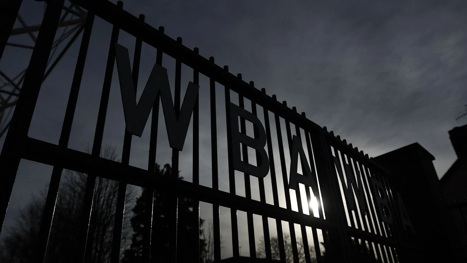 The Hawthorns sẵn sàng cho một bầu không khí derby nồng nhiệt nếu Albion và Wolves cùng ở Championship