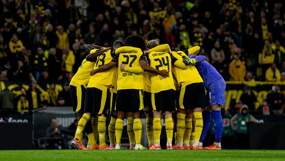 Lịch Thi Đấu Của Đội Bóng Đen Vàng Tháng 11